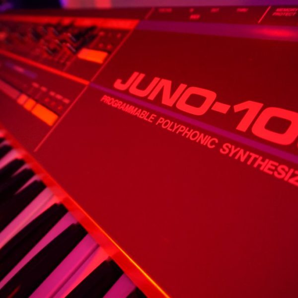 Roland Juno106
